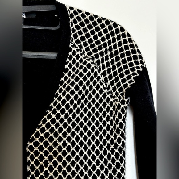 Saks Fifth Avenue Silk Cashmere Button Up Cardigan Sweater size S fall - Picture 11 of 13